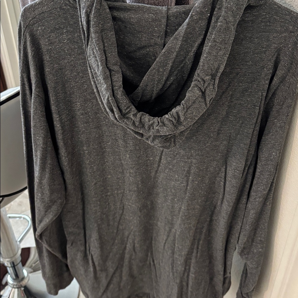 Victoria's Secret Pink Gray Hoodie lightweight - Picture 5 of 5